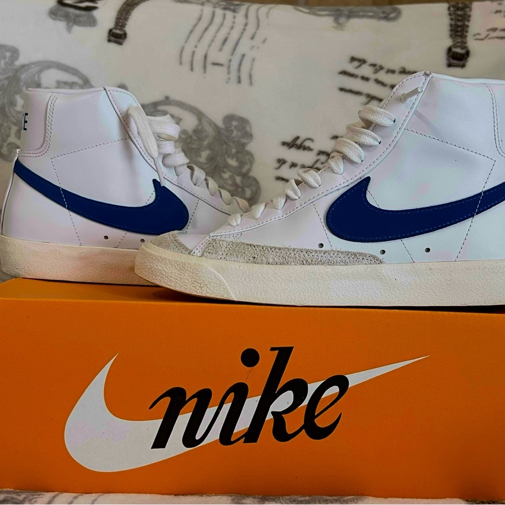 nike blazers mid 77 blue y white